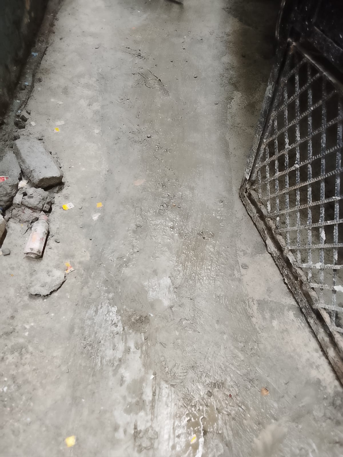Noida प्राधिकरण : JE सौरभ  के कार्यों पर उठे सवाल, IGRS पर शिकायत के बाद भी कार्रवाई नहीं होने का दावा;