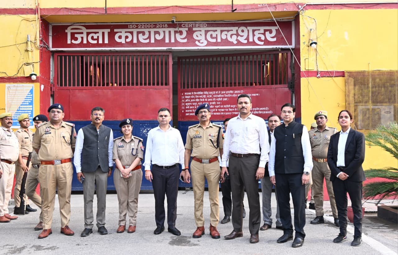 IDFC फर्स्ट बैंक फंड घोटाले में IAS अधिकारी प्रदीप कुमार डागर को गिरफ्तार किया
