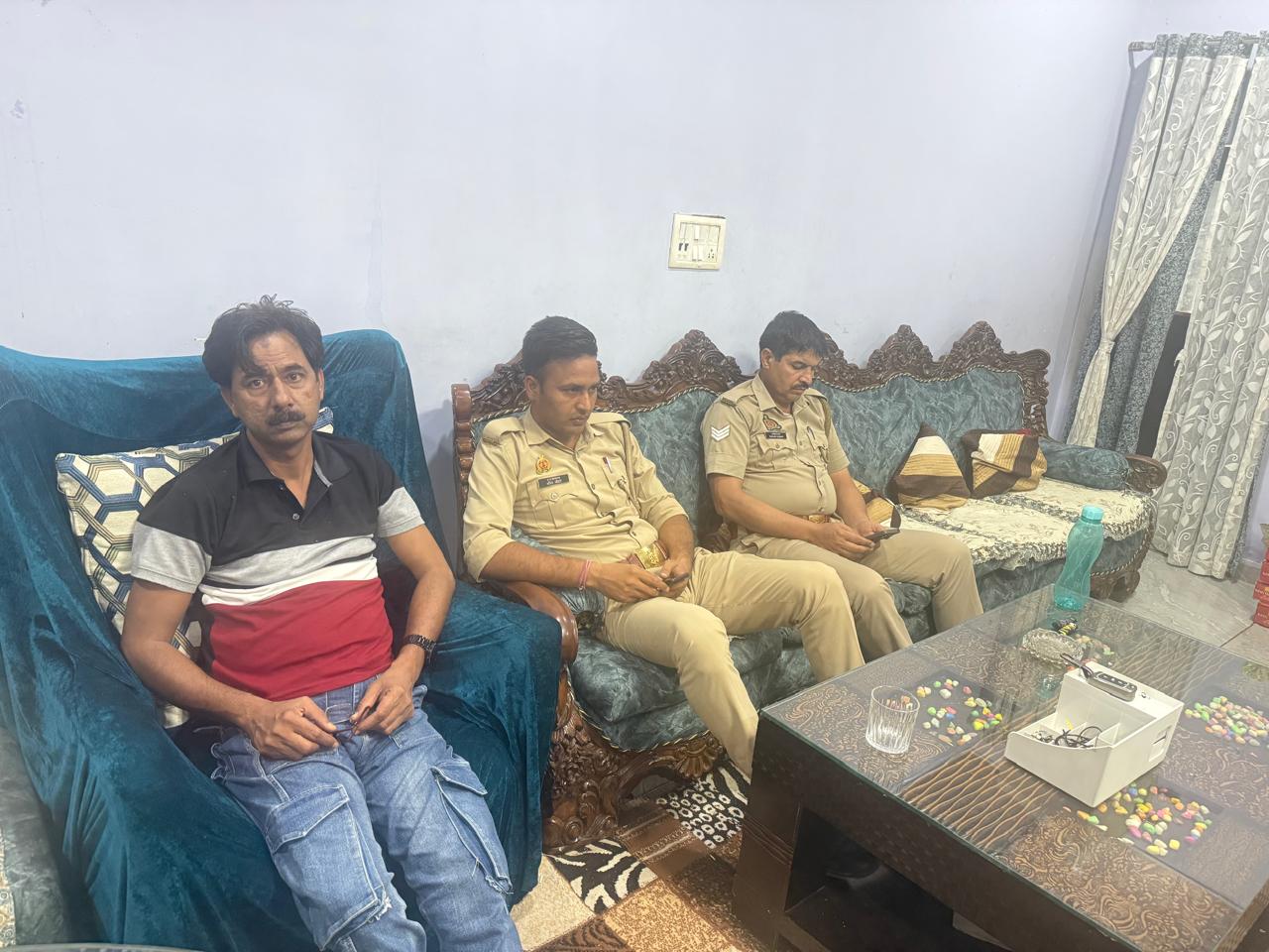 कांग्रेस नेताओं को हाउस अरेस्ट कर दिल्ली जाने से रोका   राहुल गांधी के समर्थन में जाने की थी तैयारी, रात 12 बजे पुलिस पहुंची