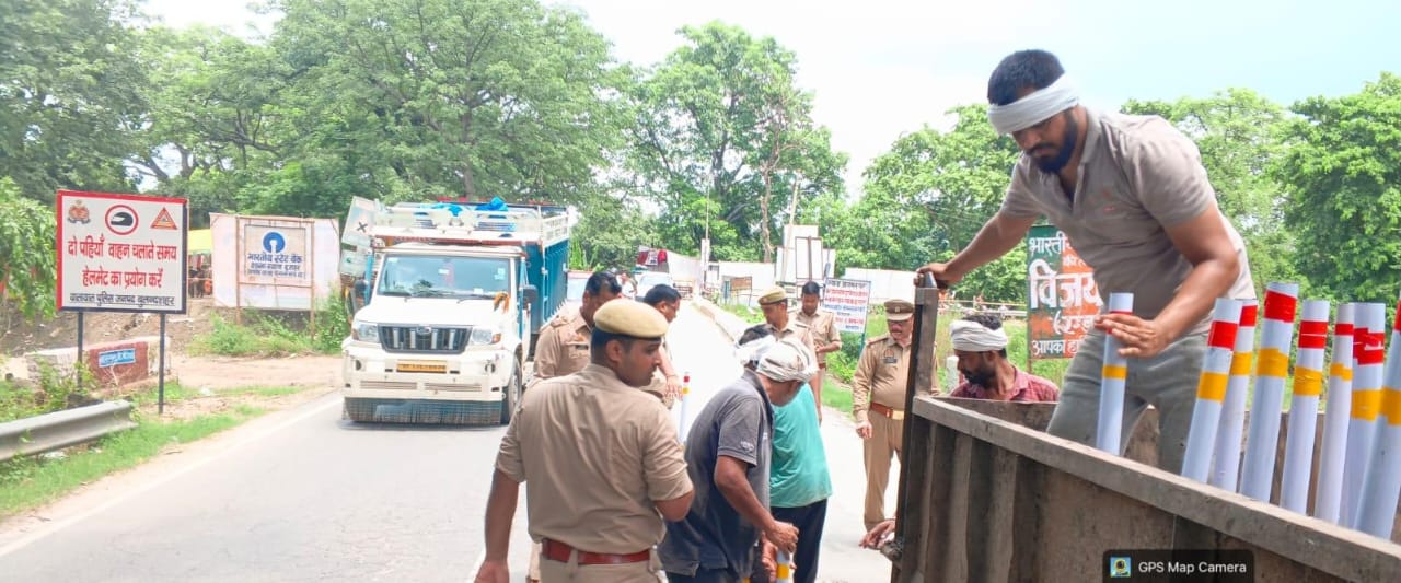 कांवड़ मार्ग पर बैरिकेडिंग, रात्रि में रेडियम से होगी पहचान
