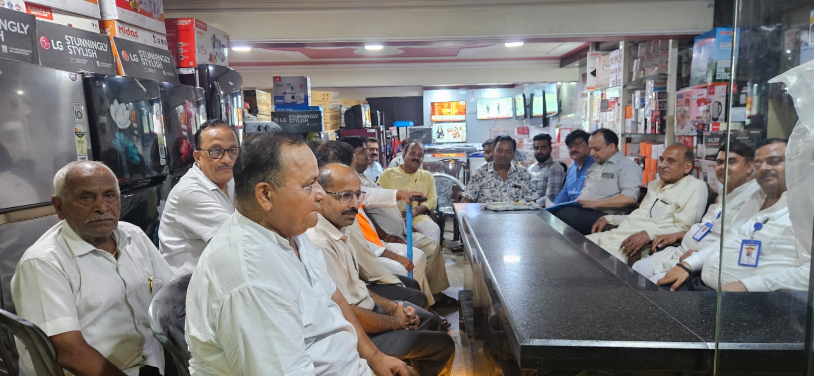 स्याना व्यापारी सुरक्षा फोरम की बैठक संपन्न