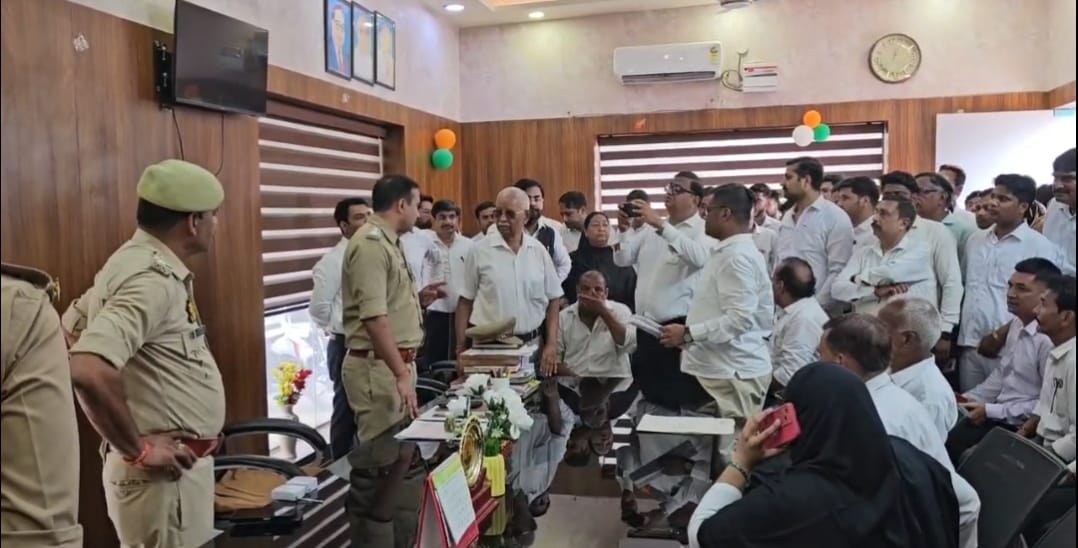 अंकुर चौधरी हत्याकांड को लेकर अधिवक्ताओं का फूटा गुस्सा