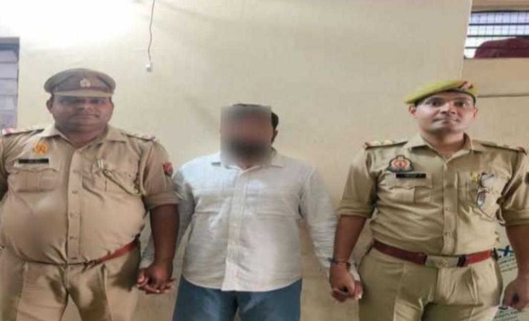 नकली CBI अधिकारी बनकर व्यापारी के घर डकैती करने वाला 50 हजार का इनामी गिरफ्तार