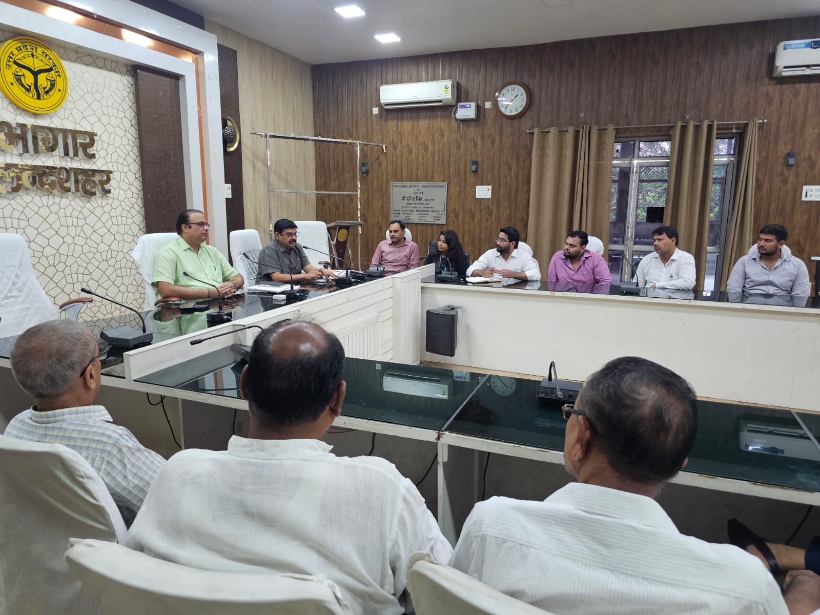 1 अक्टूबर से बिना PUC सर्टिफिकेट नहीं मिलेगा पेट्रोल-डीजल, सभी पंपों पर लगेंगे ANPR कैमरे