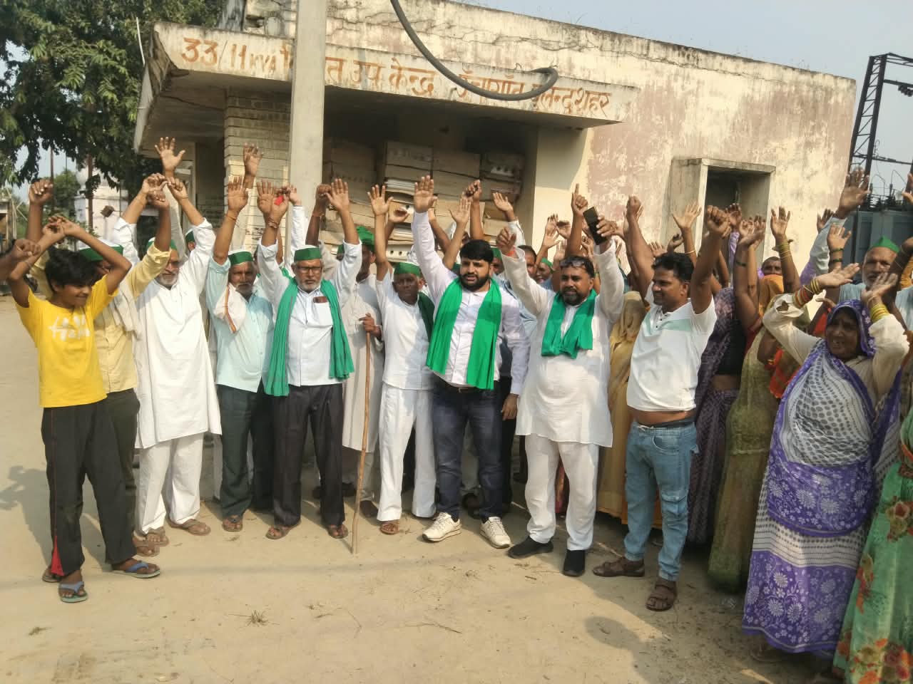 बिजली विभाग के खिलाफ भाकियू अराजनैतिक का हल्लाबोल, ऊंचागांव बिजलीघर का घेराव