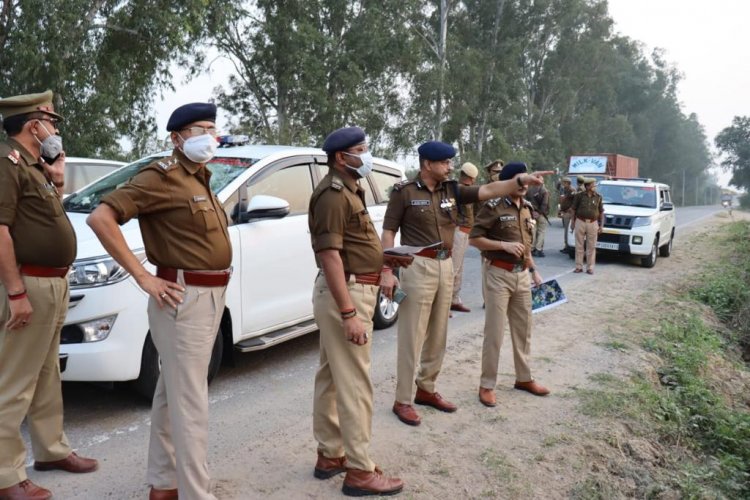 जेवर एयरपोर्ट शिलान्यास की युद्धस्तर पर चल रहीं तैयारियों का जायजा