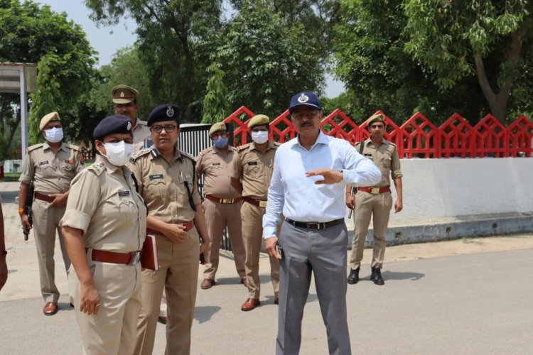 *पुलिस कमिश्नर आलोक सिंह ने रिजर्व पुलिस लाइन गौतम बुध नगर के परिसर का किया आकस्मिक निरीक्षण