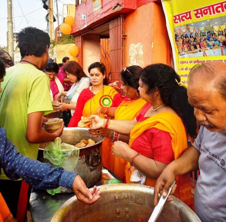 हनुमान प्राकट्योत्सव पर टीकाराम मंदिर में हुआ सामूहिक सुंदरकांड का पाठ