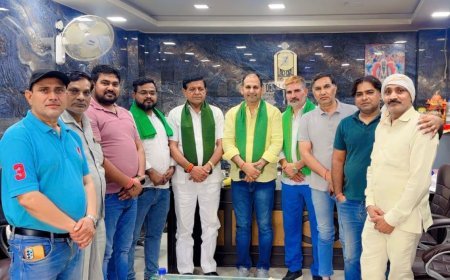 भाकियू लोकशक्ति के राष्ट्रीय चिंतन शिविर हरिद्वार उतराखंड में होने वाले कार्यक्रम को लेकर एक बैठक नोएडा कार्यालय सदरपुर सोम बाज़ार पर आयोजित हुई।