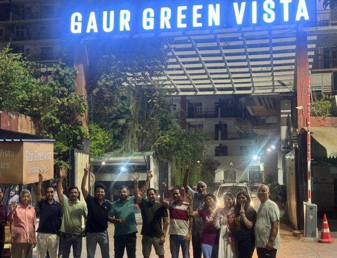 जनगणना कर्मियों की परेशानी बनी बदलाव की वजह,Gaur Green Vista में घंटों में लग गया नया साइनेज