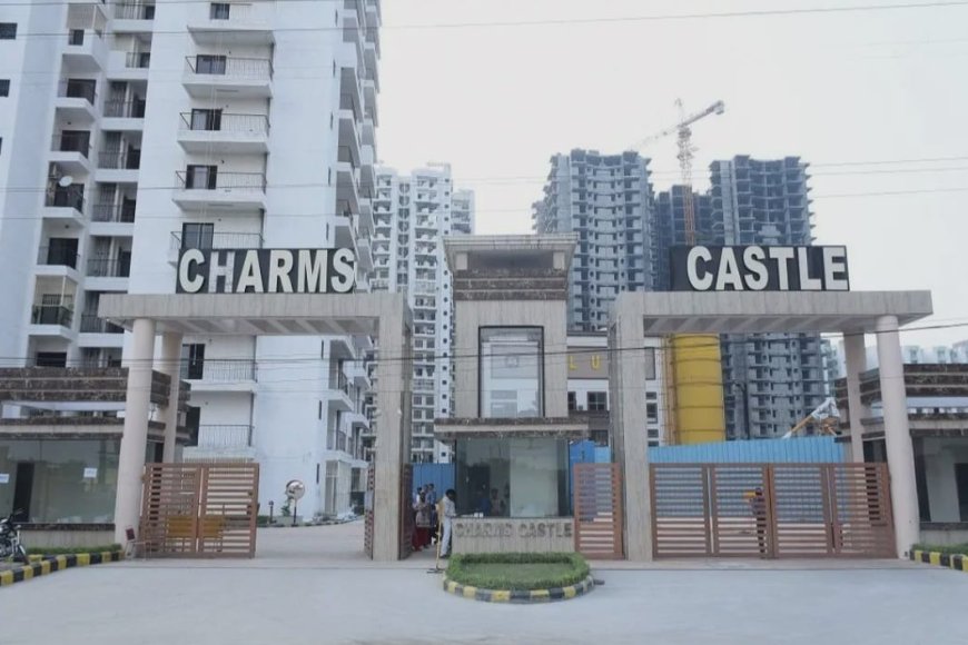 Ghaziabad हाईराइज सोसाइटी की सुरक्षा व्यवस्था पर उठे सवाल, चार्म्स कैसल में चोरी से दहशत