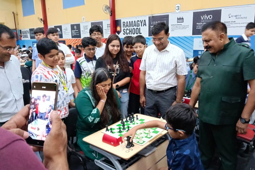 जिलाधिकारी ने किया जिला प्रशासन द्वारा आयोजित जनपदीय शतरंज प्रतियोगिता का शुभारंभ