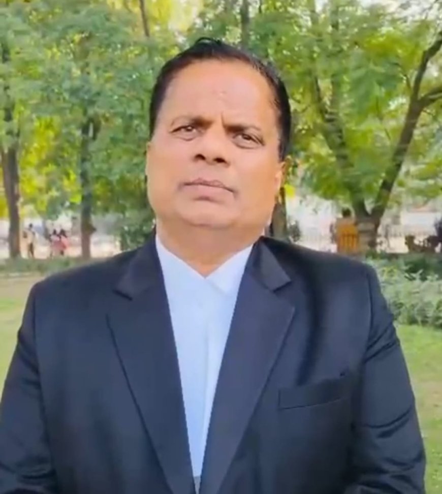 Greater noida जिला न्यायालय बार एसोसिएशन ने चैम्बर रिनोवेशन कार्य जारी रखने की उठाई मांग Greater Noida Authority को सौंपा पत्र